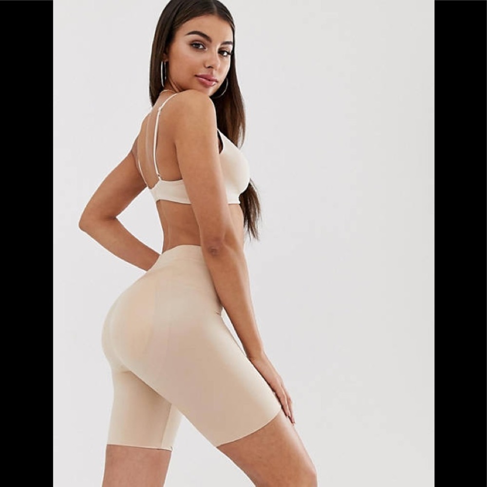 NEW Spanx Butt Enhancer Size Medium